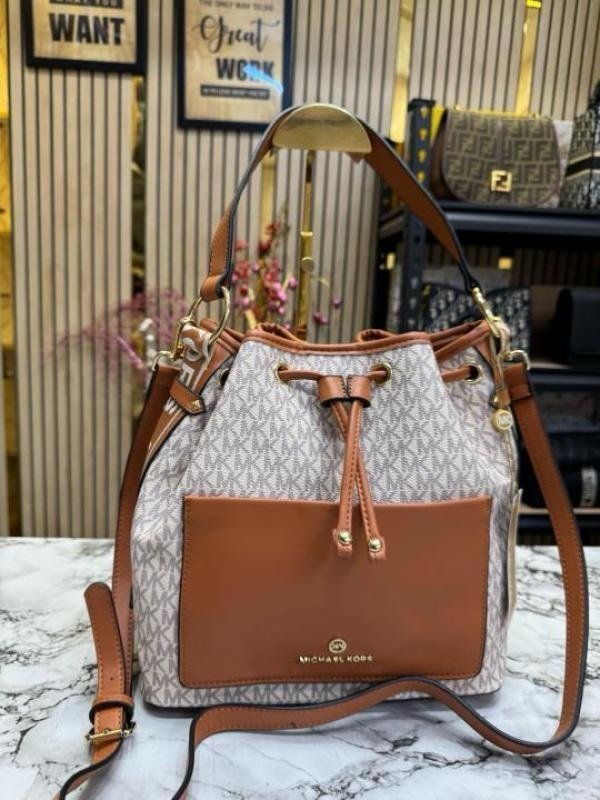 Michael Kors Maeve Medium Bucket Bag With Dust Bag Beige Brown 100829(LB) - Image 3
