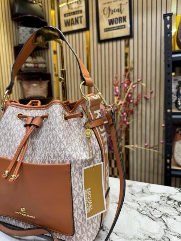 Michael Kors Maeve Medium Bucket Bag With Dust Bag Beige Brown 100829(LB) - Image 8