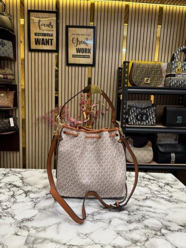 Michael Kors Maeve Medium Bucket Bag With Dust Bag Beige Brown 100829(LB) - Image 9