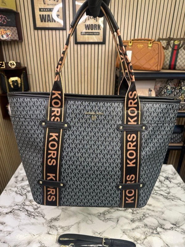 Michael Kors Maeve Monogram-Print Tote Bag With Dust Bag (Black_22314)(LB) - Image 4