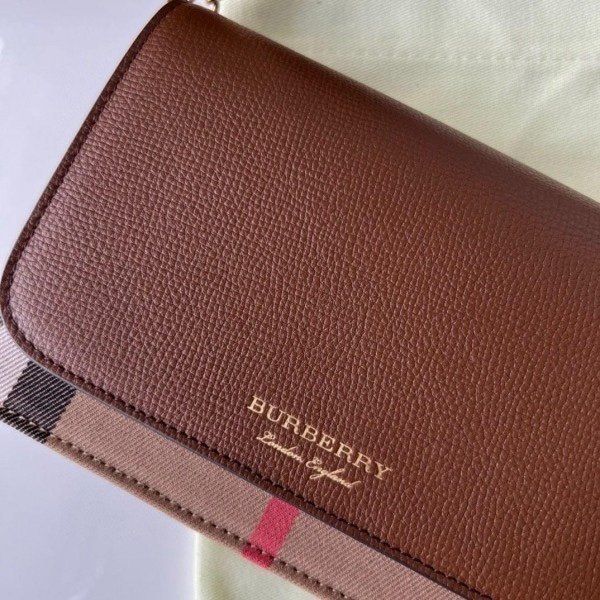 Burberry Bolsa Derby House Check Sling Bag With OG Box & Dust Bag 40681441 Brown(LB) - Image 3