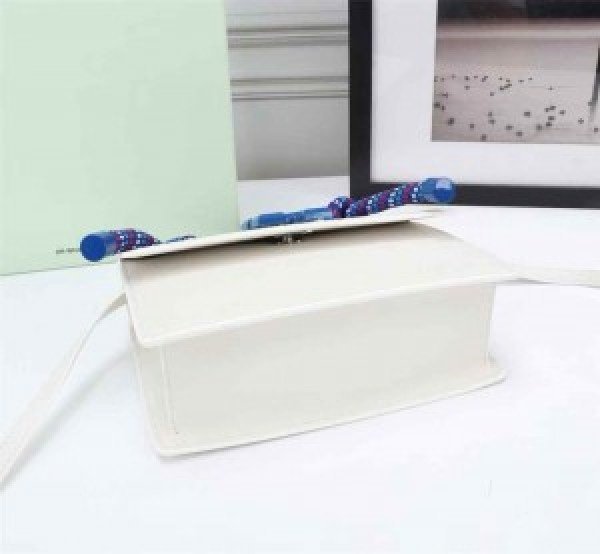 Off-White Leather Insert Gummy white with Metallic Blue Arrows At Front. Rope Handle Jitney 1.4 Shoulder Bag (D88532 White)(LB) - Image 7