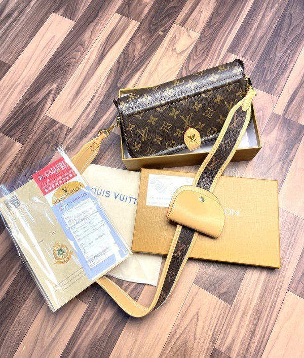 LOUIS VUITTON OFFICIER POUCH SLING BAG WITH OG DUST BAG & OG BOX 256(BR) - Image 3