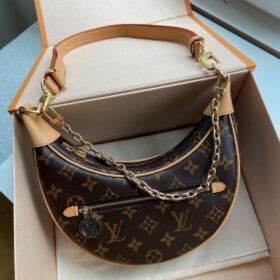 Louis-Vuitton Loop Sling Bag with box 25(BR)