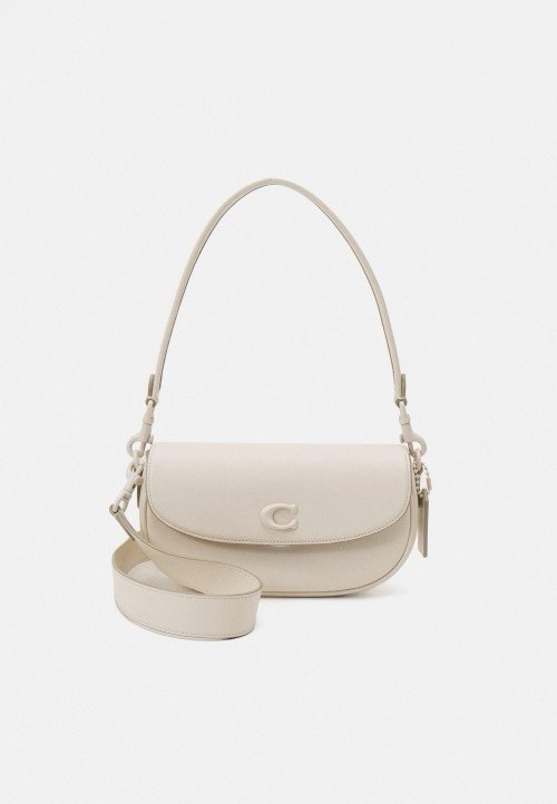 Coach emmy 23 medium saddle bag white with Og box - Image 4